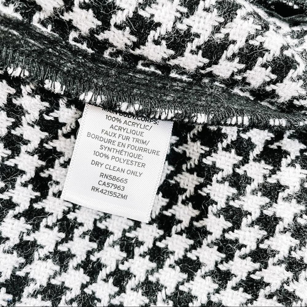 Susina Plaid Shacket   - Picture 7 of 11